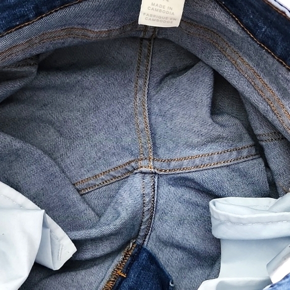 ⭐️3/ $30⭐️ H&M Women's Denim Blue Faded Skinny Jeans Stretch Size 4 - Picture 8 of 12